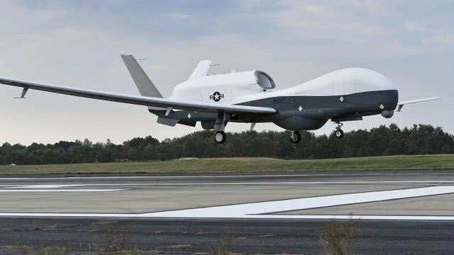 伊朗击落美无人机 山寨山毛榉导弹立大功