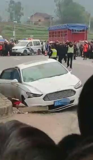 重庆垫江交通事故 司机操作不当导致4死1伤